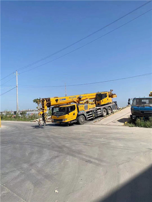 荆州市吊车作业时，可能会产生哪些额外收费项目？